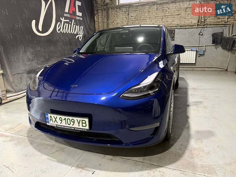 Внедорожник / Кроссовер Tesla Model Y 2024 в Харькове