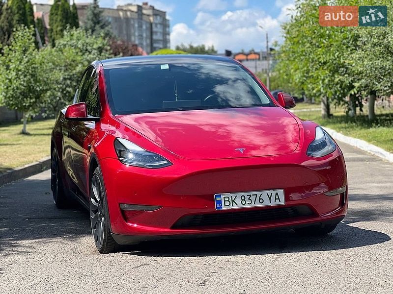 Внедорожник / Кроссовер Tesla Model Y 2022 в Ровно