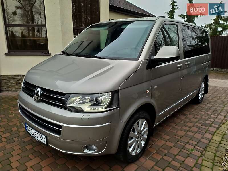 Мінівен Volkswagen Multivan 2013 в Охтирці