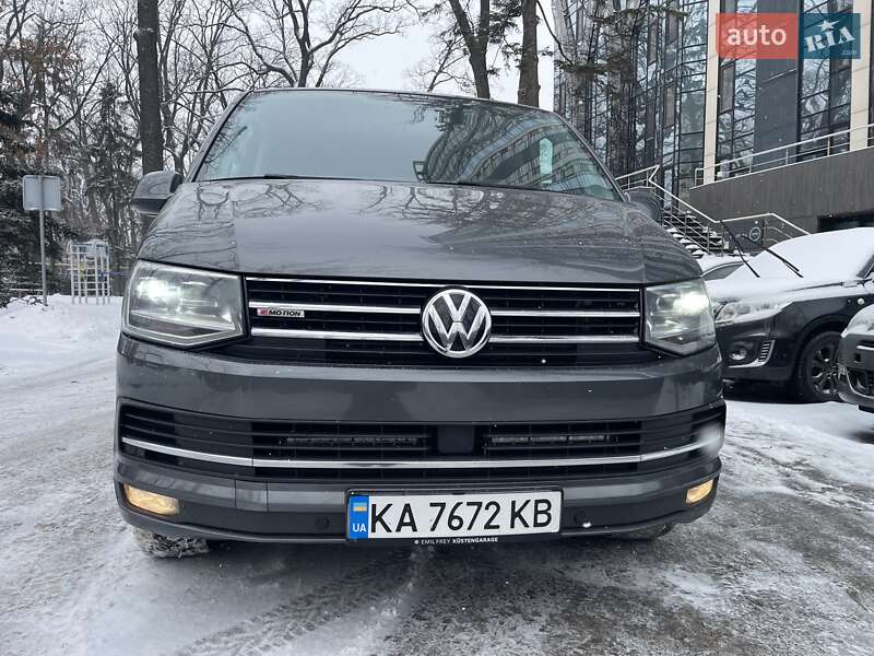 Минивэн Volkswagen Multivan 2018 в Киеве