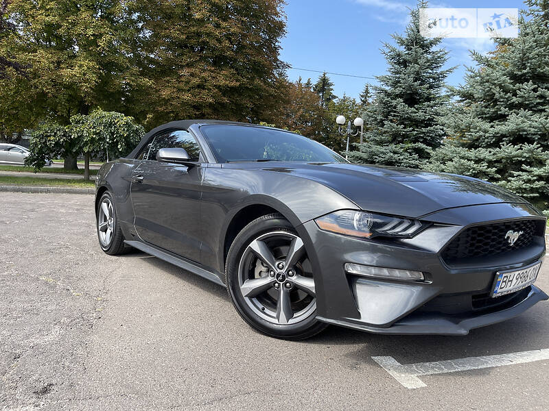 Кабриолет Ford Mustang 2019 в Львове Кабриолет Ford Mustang 2019 в Львове