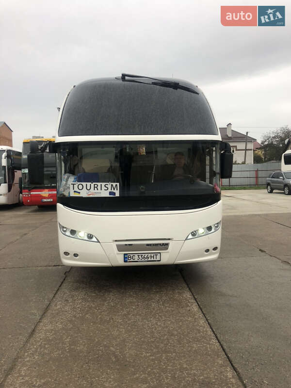 Туристический / Междугородний автобус Neoplan N 1216 2012 в Шептицькому Туристический / Междугородний автобус Neoplan N 1216 2012 в Шептицькому
