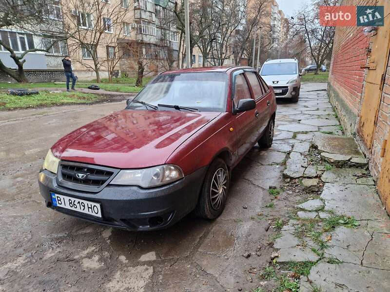 Седан Daewoo Nexia 2013 в Полтаве