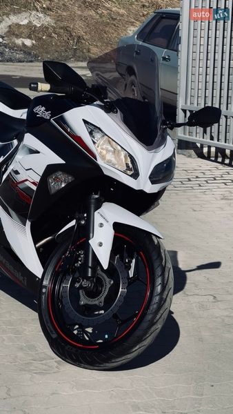 Спортбайк Kawasaki Ninja 250 2014 в Рокитном