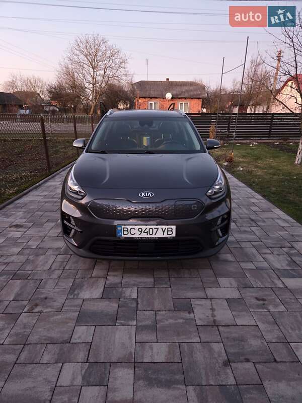 Внедорожник / Кроссовер Kia Niro 2020 в Львове