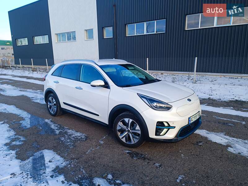 Внедорожник / Кроссовер Kia Niro 2020 в Луцке