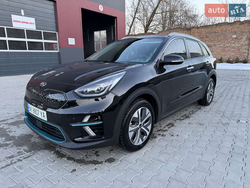Внедорожник / Кроссовер Kia Niro 2019 в Дубно
