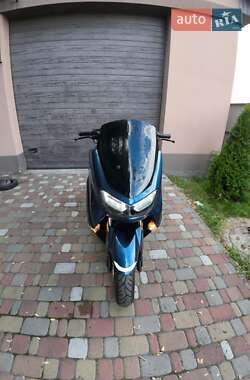 Макси-скутер Yamaha NMax 2023 в Триполье