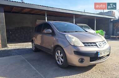 Хетчбек Nissan Note 2007 в Хмельницькому Хетчбек Nissan Note 2007 в Хмельницькому