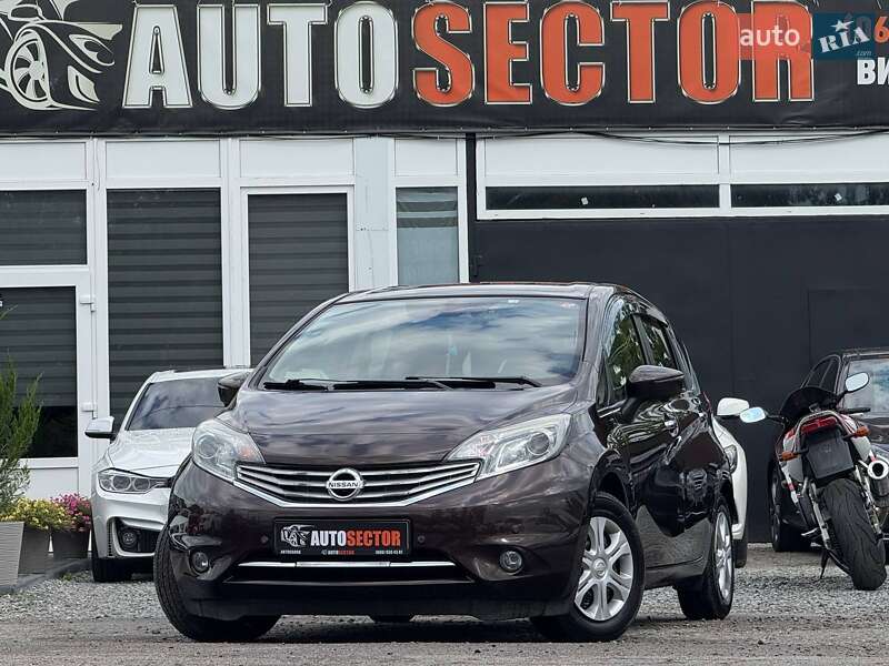 Хэтчбек Nissan Note 2016 в Харькове Хэтчбек Nissan Note 2016 в Харькове