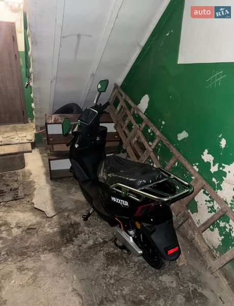 Скутер Maxxter Nova 2025 в Харькове Скутер Maxxter Nova 2025 в Харькове