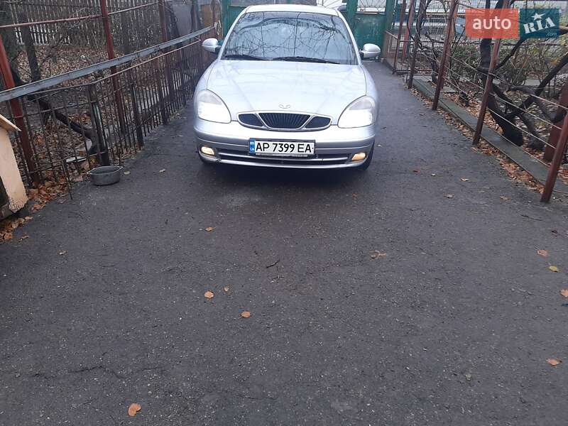 Седан Daewoo Nubira 2003 в Запорожье