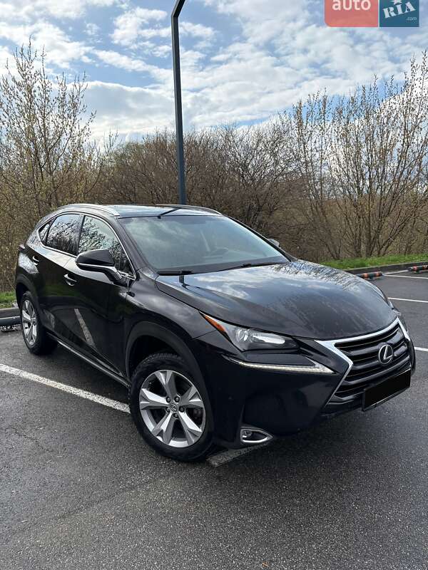 Позашляховик / Кросовер Lexus NX 2016 в Харкові