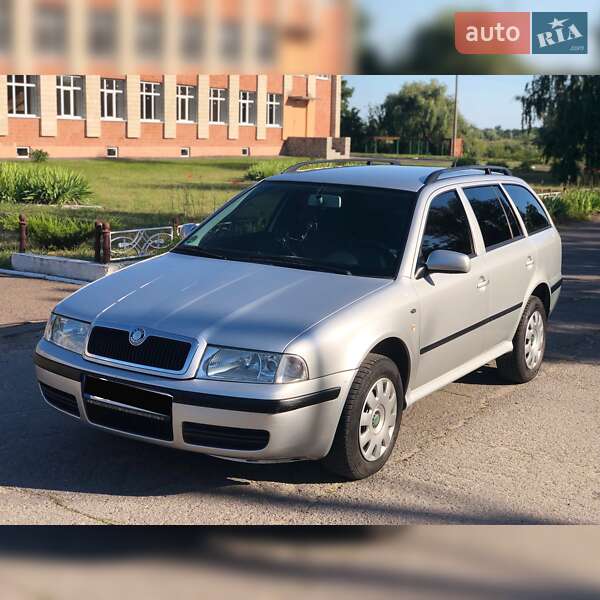 Универсал Skoda Octavia 2003 в Решетиловке