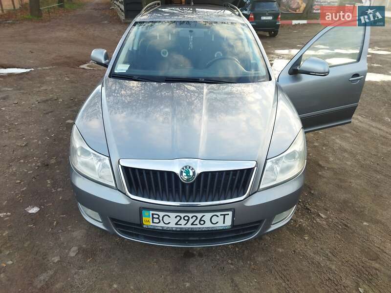 Универсал Skoda Octavia 2013 в Сокале