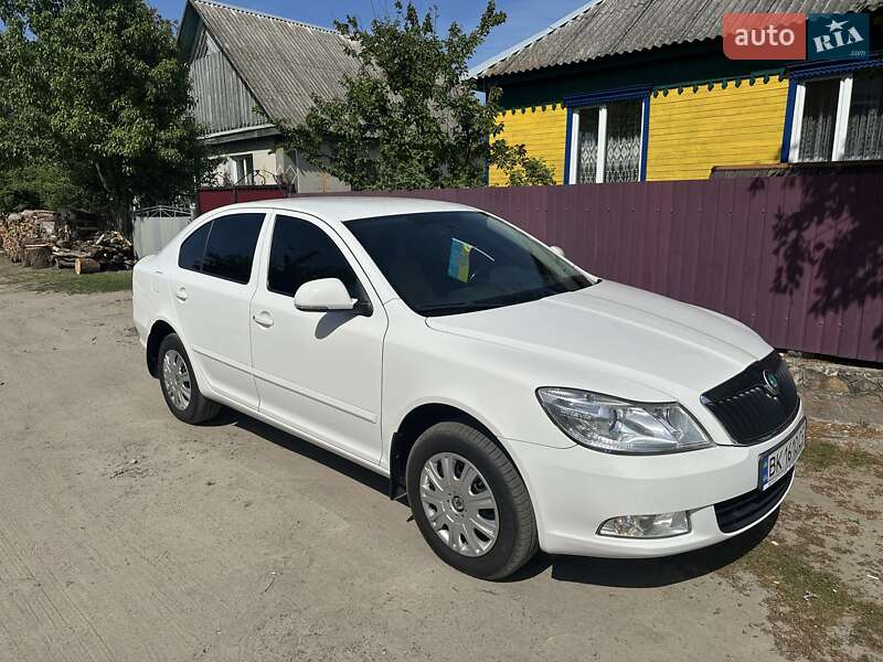 Лифтбек Skoda Octavia 2011 в Олевске