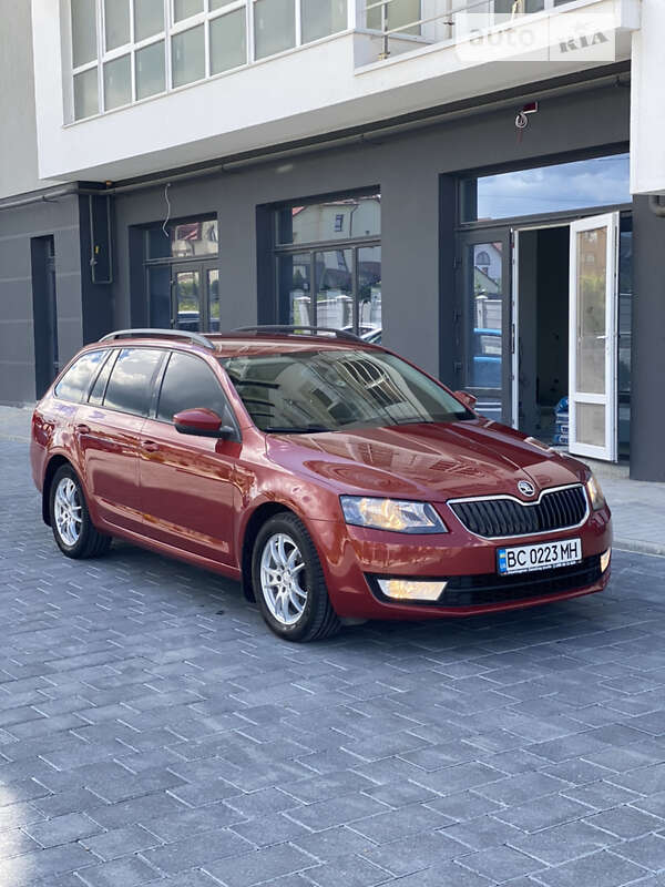 Универсал Skoda Octavia 2015 в Трускавце