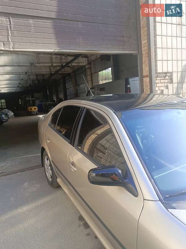 Лифтбек Skoda Octavia 2005 в Киеве