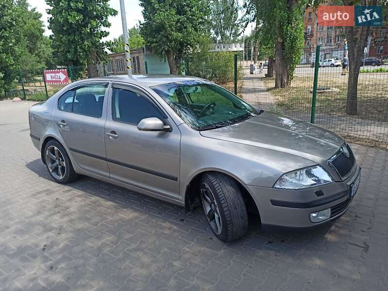 Лифтбек Skoda Octavia 2008 в Кривом Роге Лифтбек Skoda Octavia 2008 в Кривом Роге