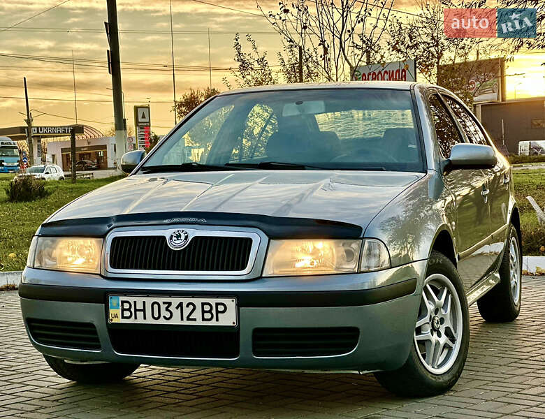Лифтбек Skoda Octavia 2006 в Кропивницком