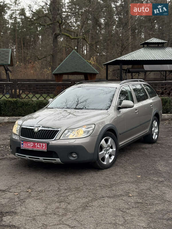 Універсал Skoda Octavia 2010 в Луцьку