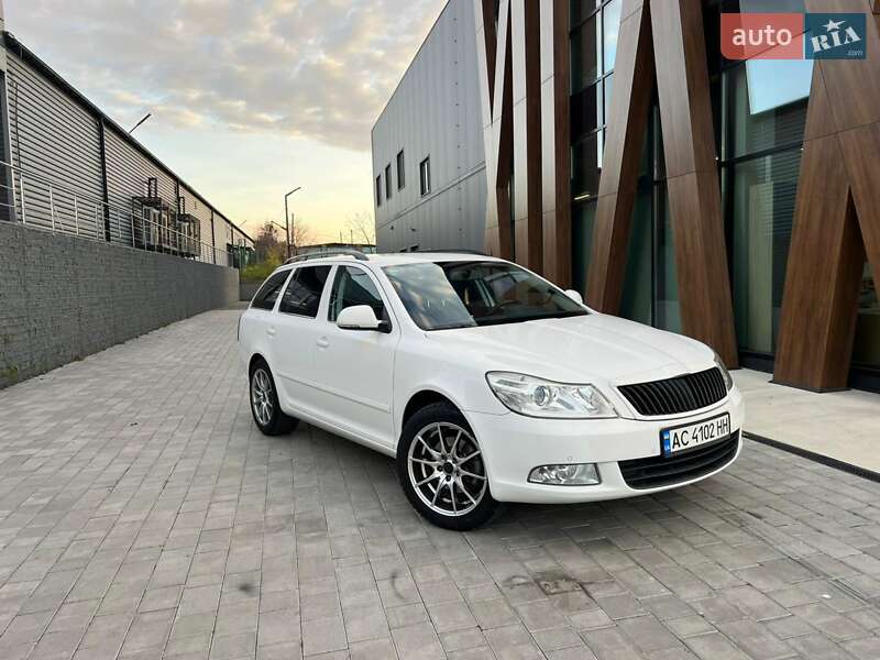 Универсал Skoda Octavia 2010 в Луцке