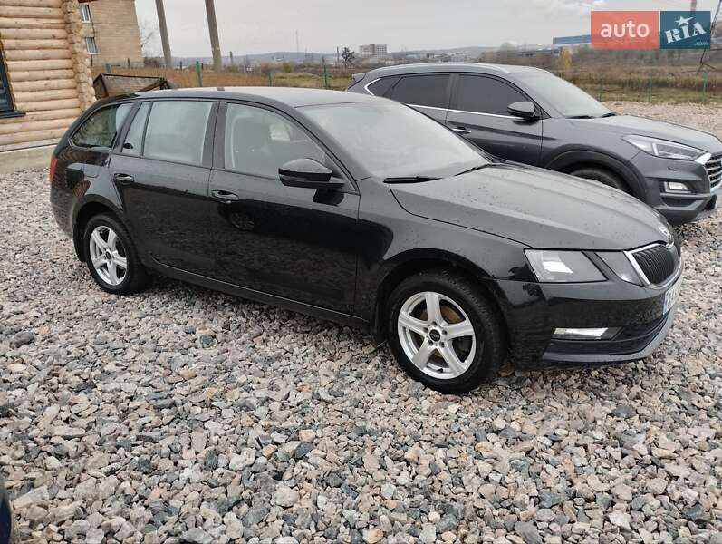 Универсал Skoda Octavia 2019 в Ровно