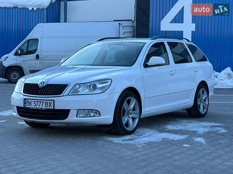 Універсал Skoda Octavia 2012 в Рівному