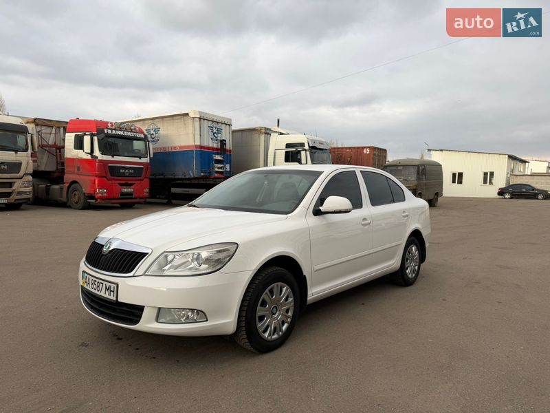 Лифтбек Skoda Octavia 2011 в Николаеве