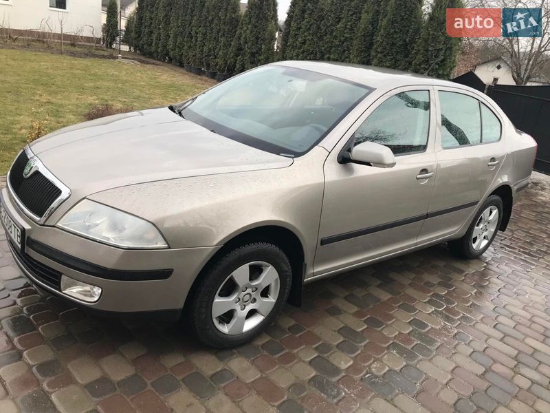 Лифтбек Skoda Octavia 2007 в Гусятине