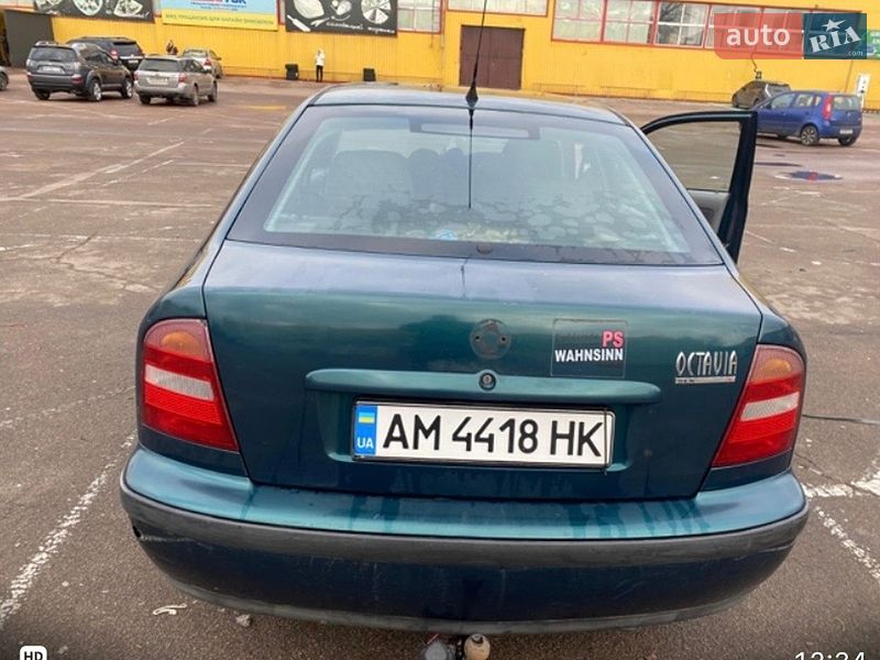 Лифтбек Skoda Octavia 1998 в Житомире