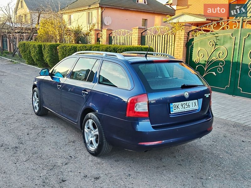 Універсал Skoda Octavia 2009 в Чернігові