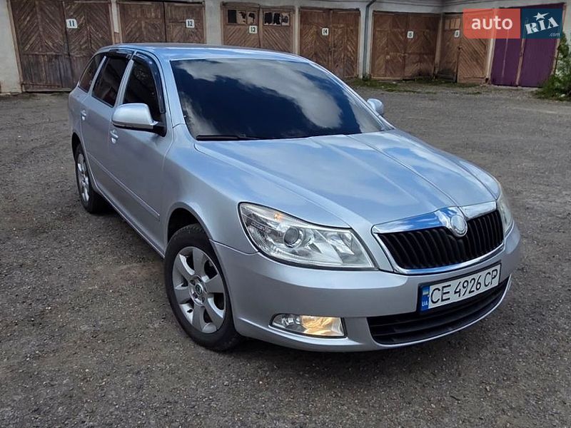 Універсал Skoda Octavia 2009 в Чернівцях