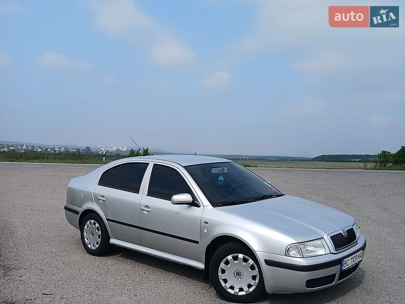 Лифтбек Skoda Octavia 2001 в Львове