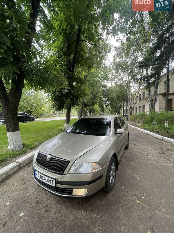 Лифтбек Skoda Octavia 2005 в Сумах