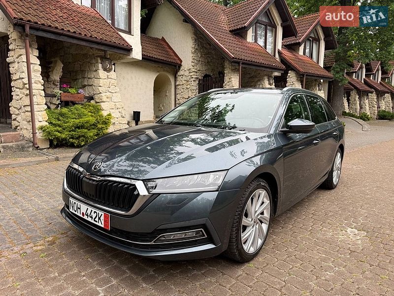 Универсал Skoda Octavia 2021 в Львове