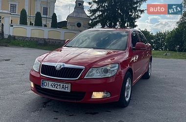 Лифтбек Skoda Octavia 2010 в Полонном