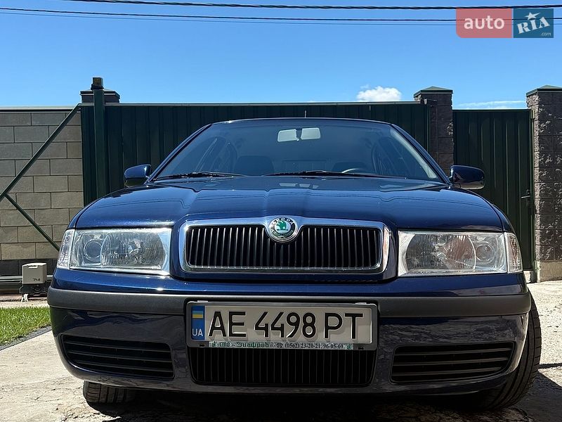 Лифтбек Skoda Octavia 2002 в Днепре