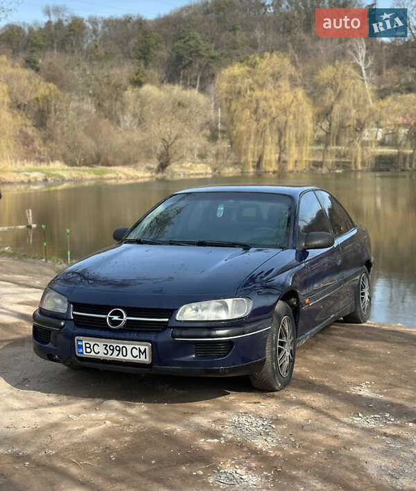 Седан Opel Omega 1996 в Львове