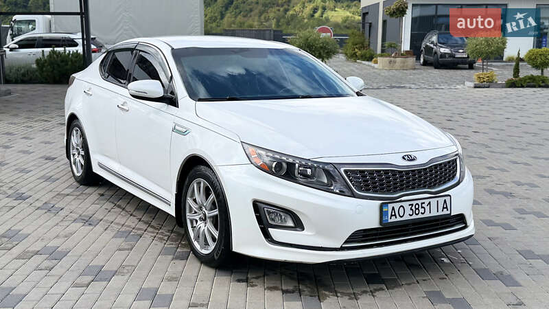 Седан Kia Optima 2015 в Хусті