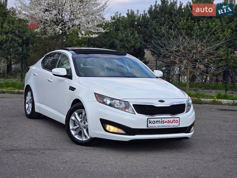 Седан Kia Optima 2013 в Хмельницком