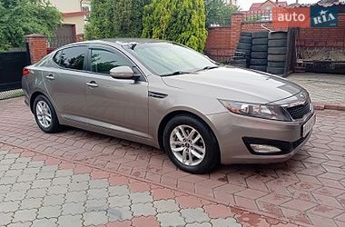 Седан Kia Optima 2013 в Хмельницком