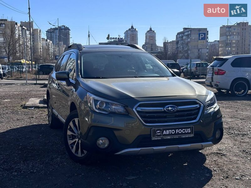 Универсал Subaru Outback 2017 в Киеве