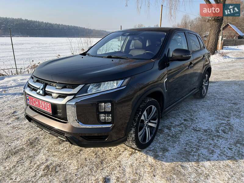 Внедорожник / Кроссовер Mitsubishi Outlander Sport 2024 в Киеве