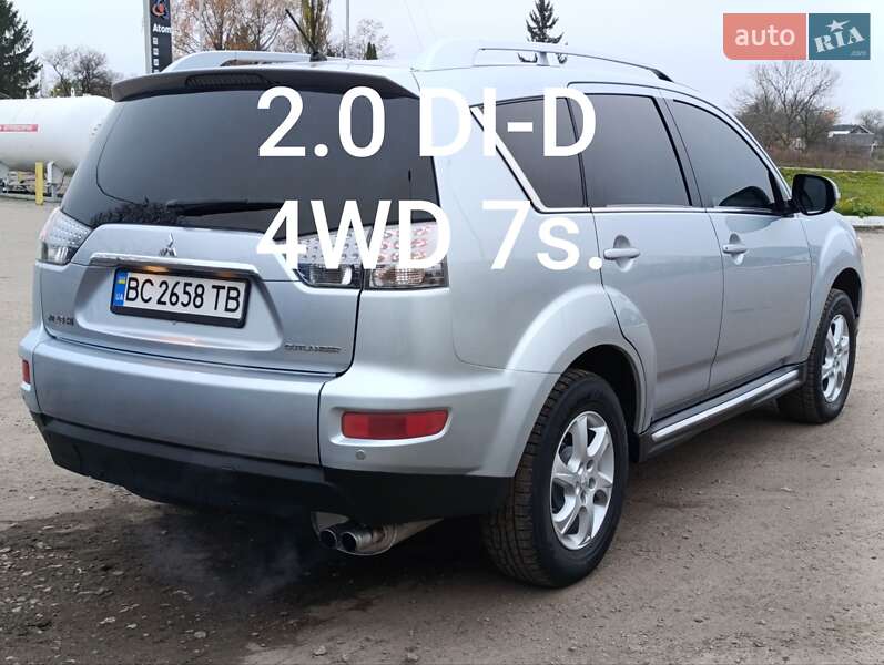 Внедорожник / Кроссовер Mitsubishi Outlander XL 2010 в Теофиполе
