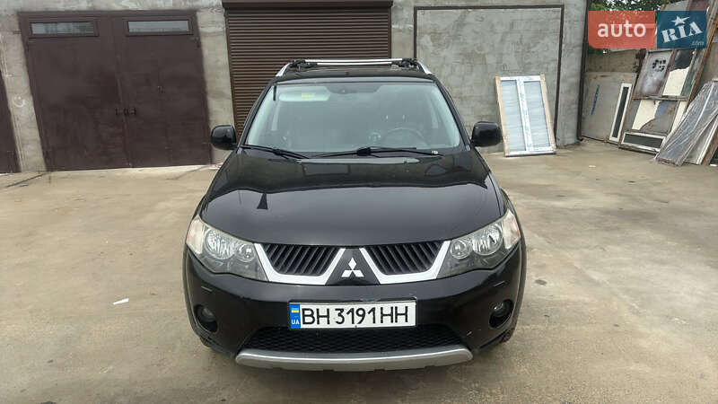 Внедорожник / Кроссовер Mitsubishi Outlander 2007 в Измаиле
