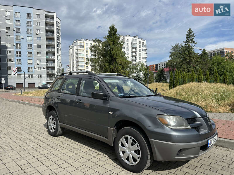 Внедорожник / Кроссовер Mitsubishi Outlander 2003 в Ивано-Франковске Внедорожник / Кроссовер Mitsubishi Outlander 2003 в Ивано-Франковске