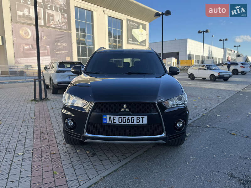 Внедорожник / Кроссовер Mitsubishi Outlander 2010 в Днепре