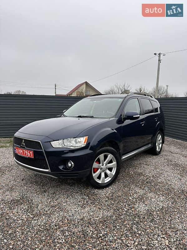 Внедорожник / Кроссовер Mitsubishi Outlander 2011 в Миргороде