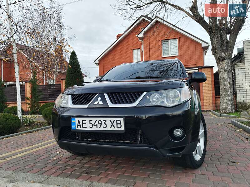 Внедорожник / Кроссовер Mitsubishi Outlander 2008 в Николаеве